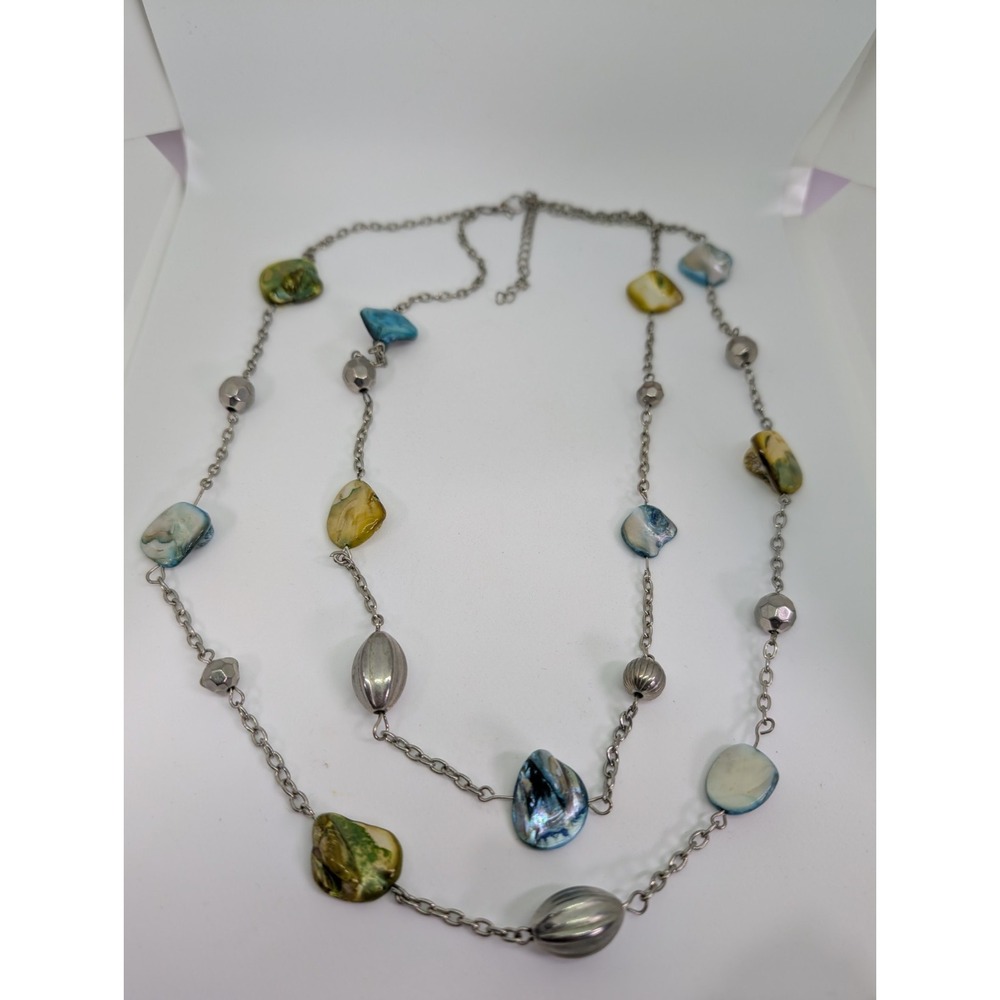 Vintage Boho Dyed‎ Blue and Green Shell  Necklace